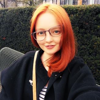 Iva Sonnenschein aus 76***