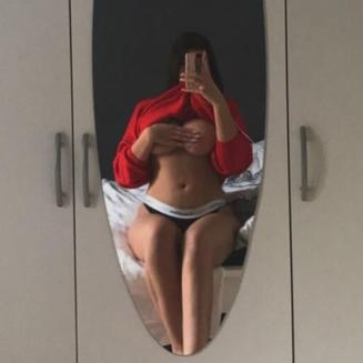 Juliet Fox aus 44***