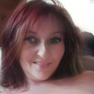 Lady Karlani aus 60***