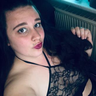 SweetGirl1998 aus 33***