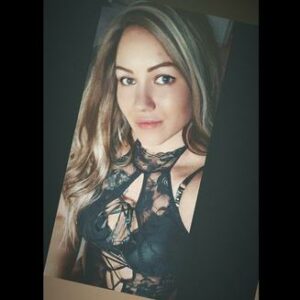 Syndy Bella aus 90***